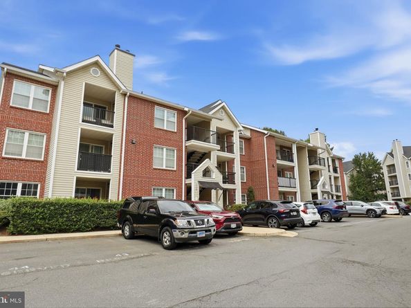 3310 Wyndham Circle 313, Alexandria VA 22302