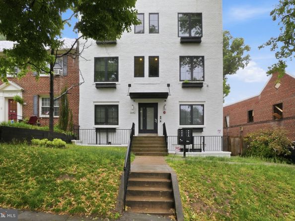 2642 39TH Street NW 6, Washington DC 20007