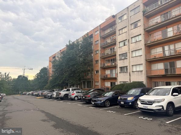 431 N Armistead Street 312, Alexandria VA 22312