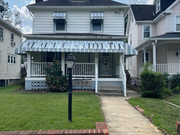 1903 Lawrence NE, Washington DC 20018