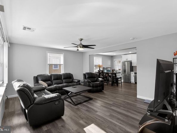 110 Mccormick Avenue, Ridley Park PA 19078