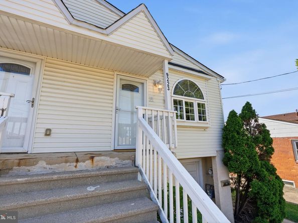 9223 Marsden Street, Philadelphia PA 19114