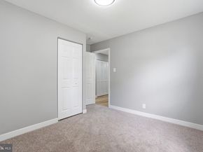 706 S Dogwood Court, Sterling VA 20164