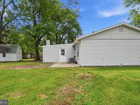 706 S Dogwood Court, Sterling VA 20164