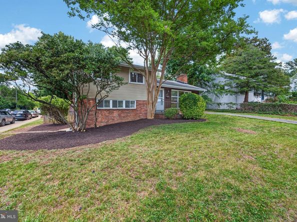 3303 17TH Street N, Arlington VA 22201