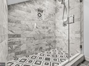 2360 S Arlington Ridge Road, Arlington VA 22202