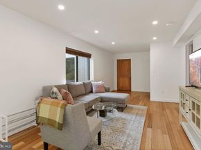 2360 S Arlington Ridge Road, Arlington VA 22202