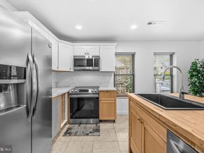 2360 S Arlington Ridge Road, Arlington VA 22202