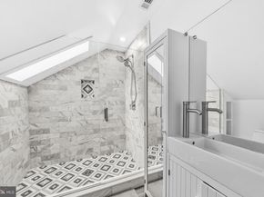 2360 S Arlington Ridge Road, Arlington VA 22202