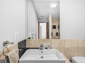 2360 S Arlington Ridge Road, Arlington VA 22202