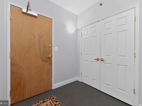 141 N 2nd Street 1B, Philadelphia PA 19106