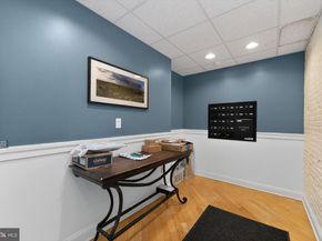 141 N 2nd Street 1B, Philadelphia PA 19106