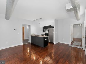 141 N 2nd Street 1B, Philadelphia PA 19106