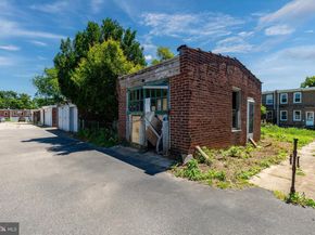 652 Rector Street, Philadelphia PA 19128
