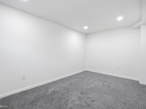 236 Stearly Street, Philadelphia PA 19111