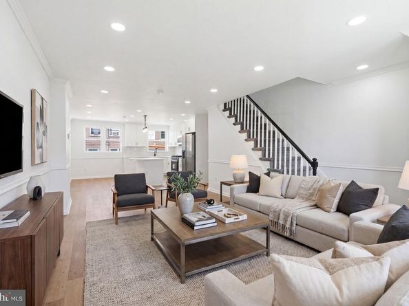 236 Stearly Street, Philadelphia PA 19111