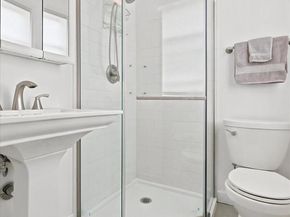 7520 Valley Avenue, Philadelphia PA 19128