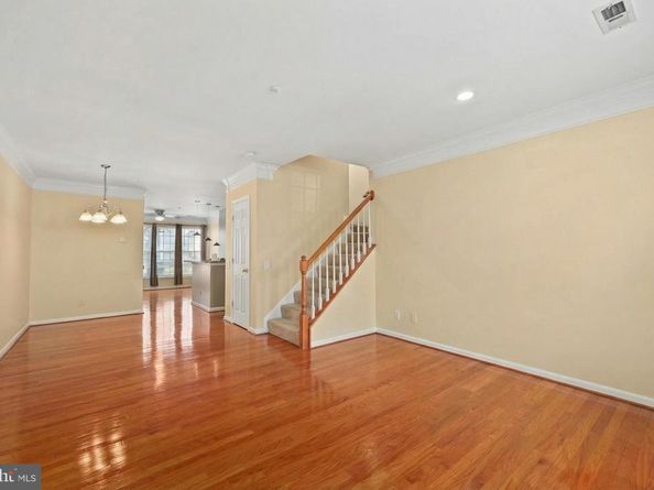 21877 Elkins Terrace, Sterling VA 20166