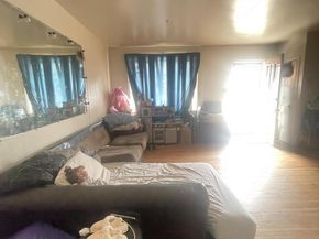 890 Carver Street, Philadelphia PA 19124