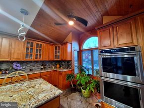 8908 Springview Road, Philadelphia PA 19111