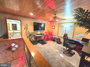 8908 Springview Road, Philadelphia PA 19111