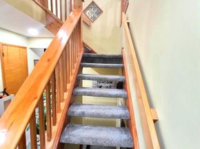 8908 Springview Road, Philadelphia PA 19111