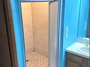 8908 Springview Road, Philadelphia PA 19111