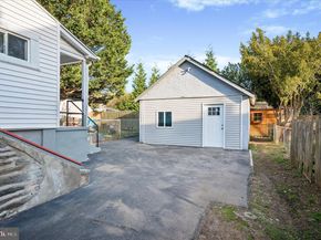 801 Ardmore Avenue, Ardmore PA 19003