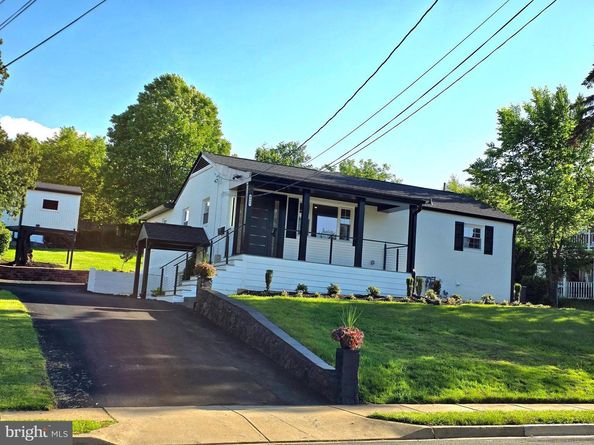 6065 Munson Hill Road, Falls Church VA 22044