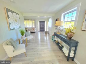 6065 Munson Hill Road, Falls Church VA 22044