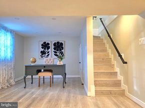 6065 Munson Hill Road, Falls Church VA 22044