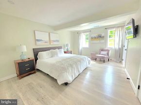 6065 Munson Hill Road, Falls Church VA 22044