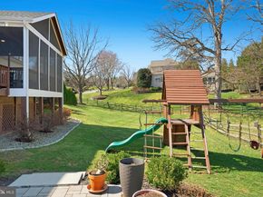 10500 Coving Cross Lane, Vienna VA 22182