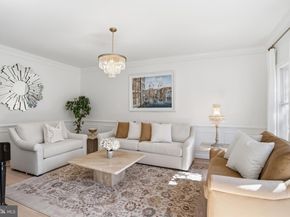 10500 Coving Cross Lane, Vienna VA 22182