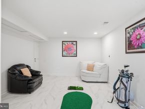 10500 Coving Cross Lane, Vienna VA 22182