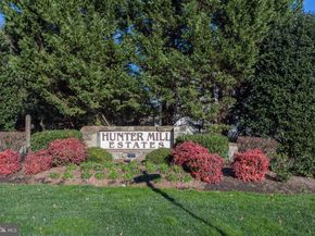 10500 Coving Cross Lane, Vienna VA 22182