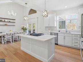 10500 Coving Cross Lane, Vienna VA 22182