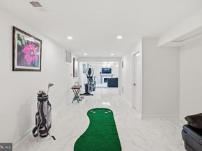 10500 Coving Cross Lane, Vienna VA 22182