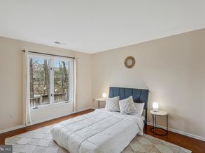 11123 Lakespray Way, Reston VA 20191