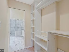 11123 Lakespray Way, Reston VA 20191