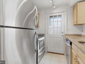 226 5TH Street SE 102, Washington DC 20003