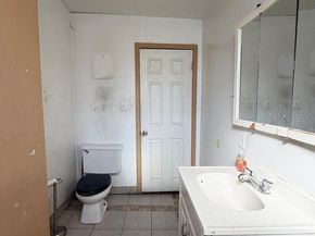 1501 S Dover Street, Philadelphia PA 19146