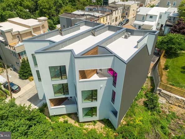 239 Krams Avenue, Philadelphia PA 19128