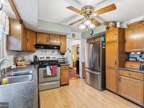 814 Caledonia Street, Philadelphia PA 19128