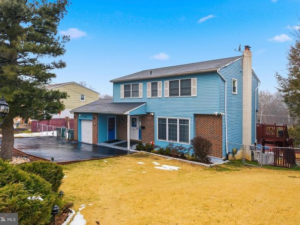 814 Caledonia Street, Philadelphia PA 19128