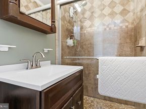 814 Caledonia Street, Philadelphia PA 19128