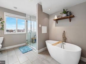 117 Hoffman Street, Philadelphia PA 19148