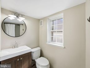 3015 Crane Drive, Falls Church VA 22042