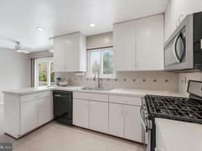 11433 Beechgrove Lane, Potomac MD 20854