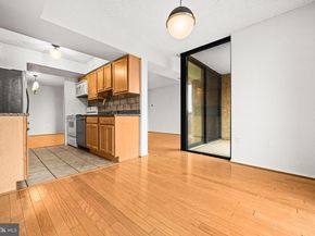 4500 S Four Mile Run Drive S 910, Arlington VA 22204